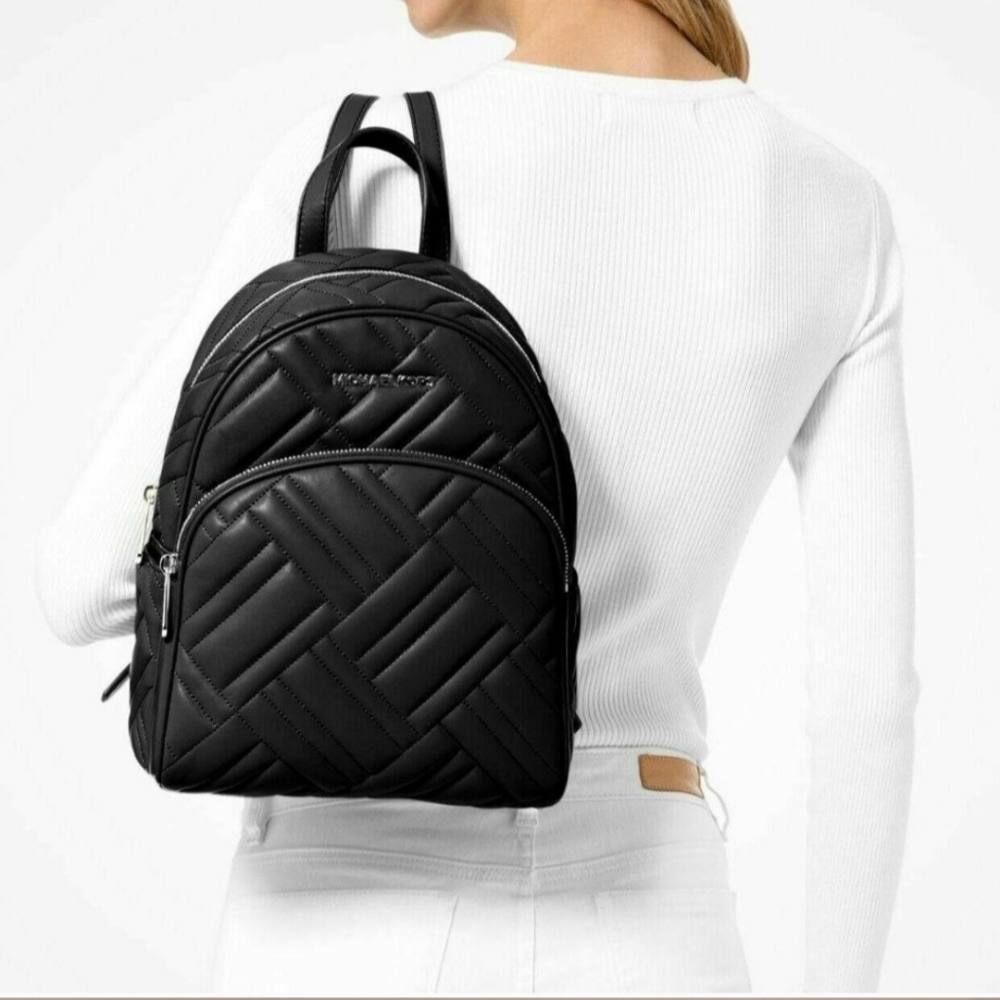 Michael Kors Abbey Medium Backpack Leather Quilted Black - Picture 1 of 10
